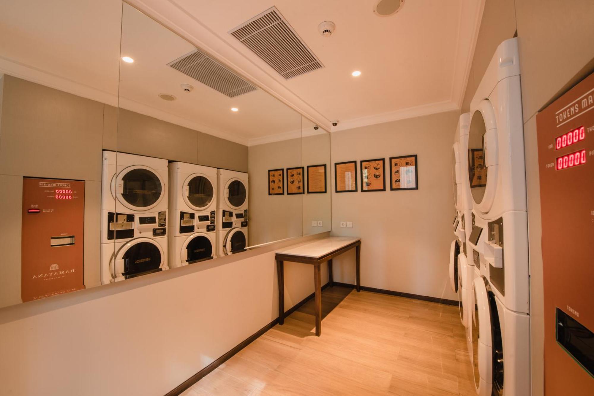 Ramayana Suites And Resort Kuta  Exterior photo Laundry room