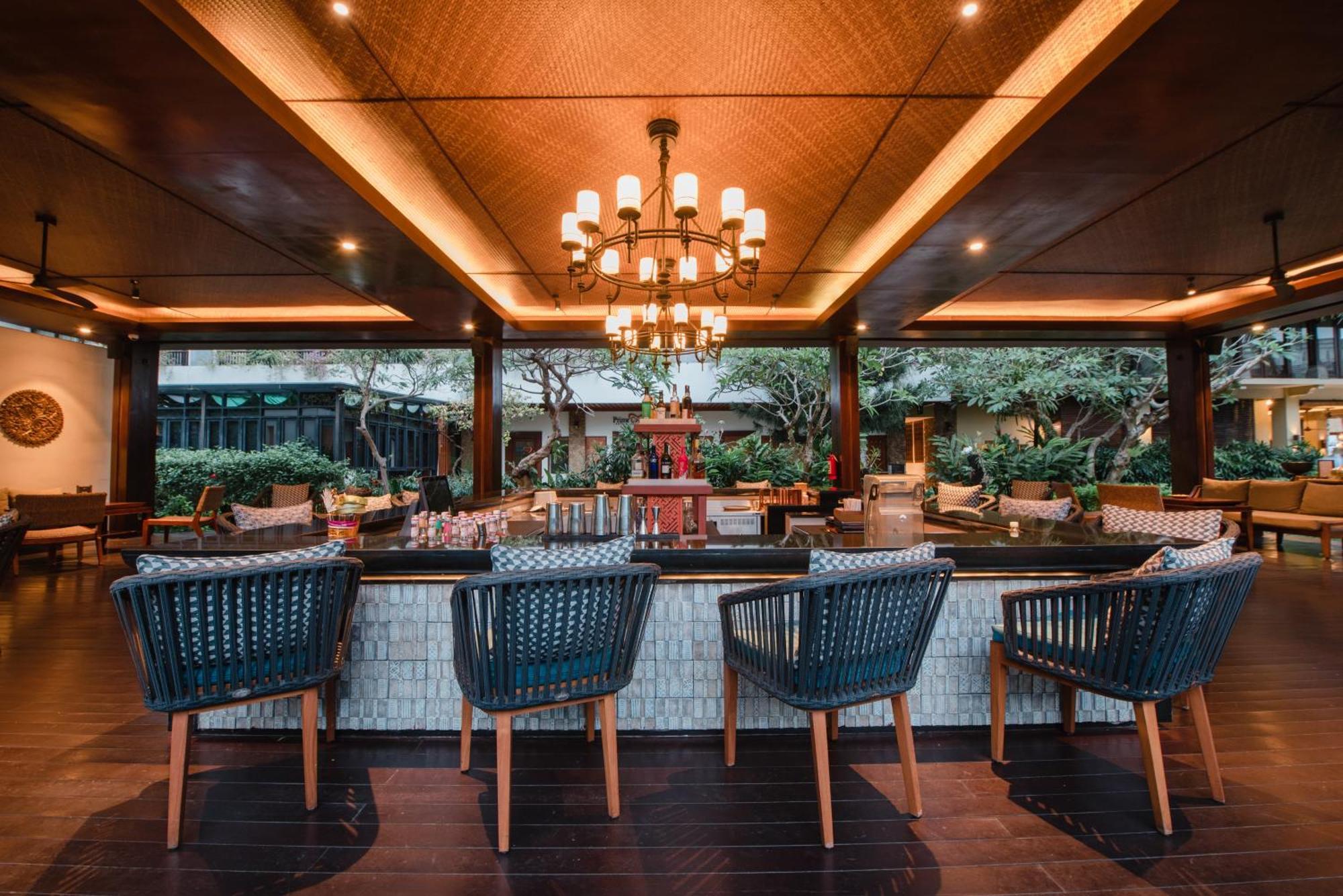 Ramayana Suites And Resort Kuta  Exterior photo The Bar
