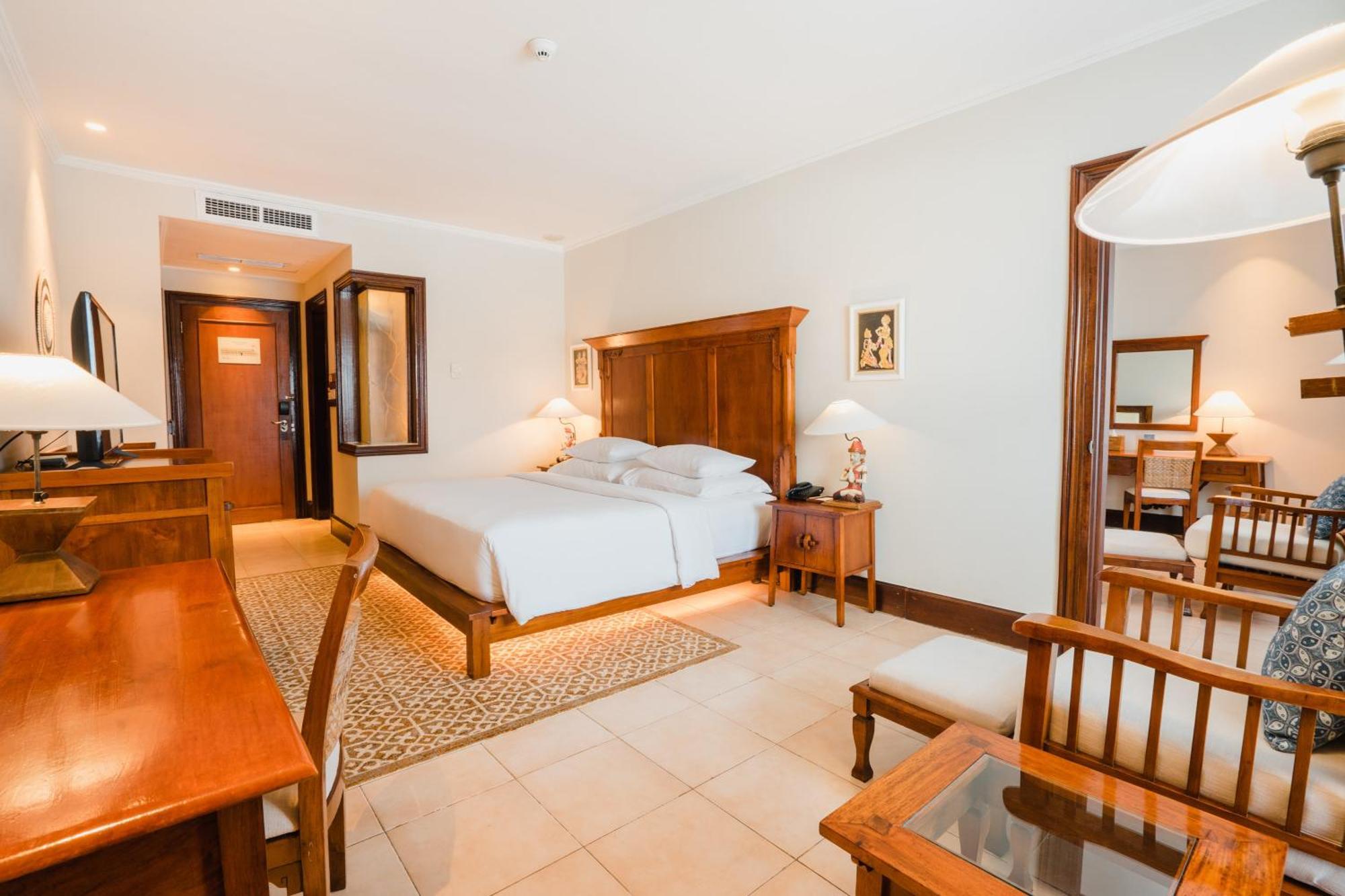 Ramayana Suites And Resort Kuta  Exterior photo A room at the Taj Bengal