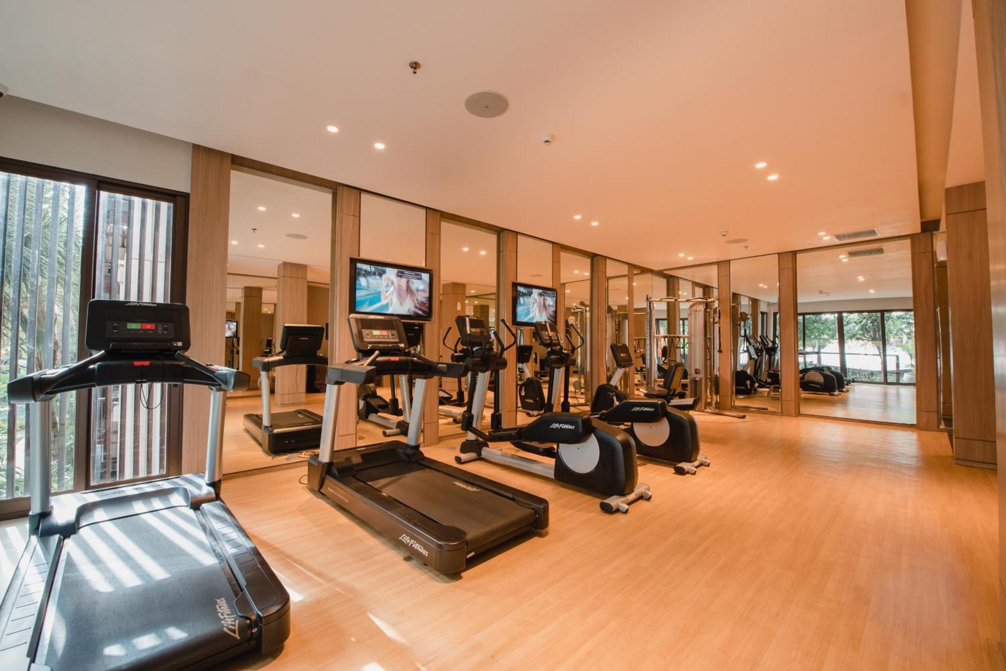 Ramayana Suites And Resort Kuta  Exterior photo The gym at the hotel