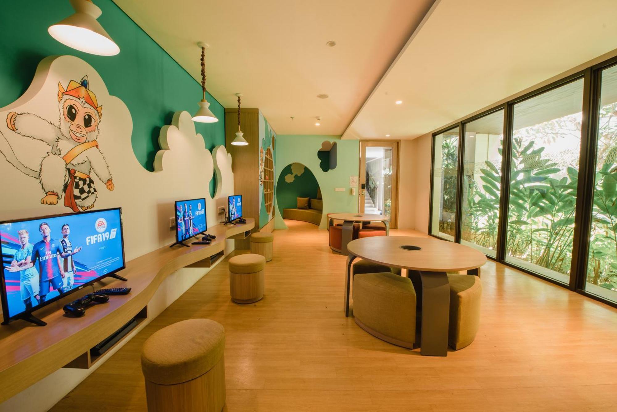 Ramayana Suites And Resort Kuta  Exterior photo The computer room at the resort